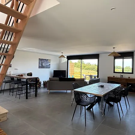 La Vallee Des Biches G2