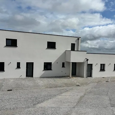 La Vallee Des Biches G2